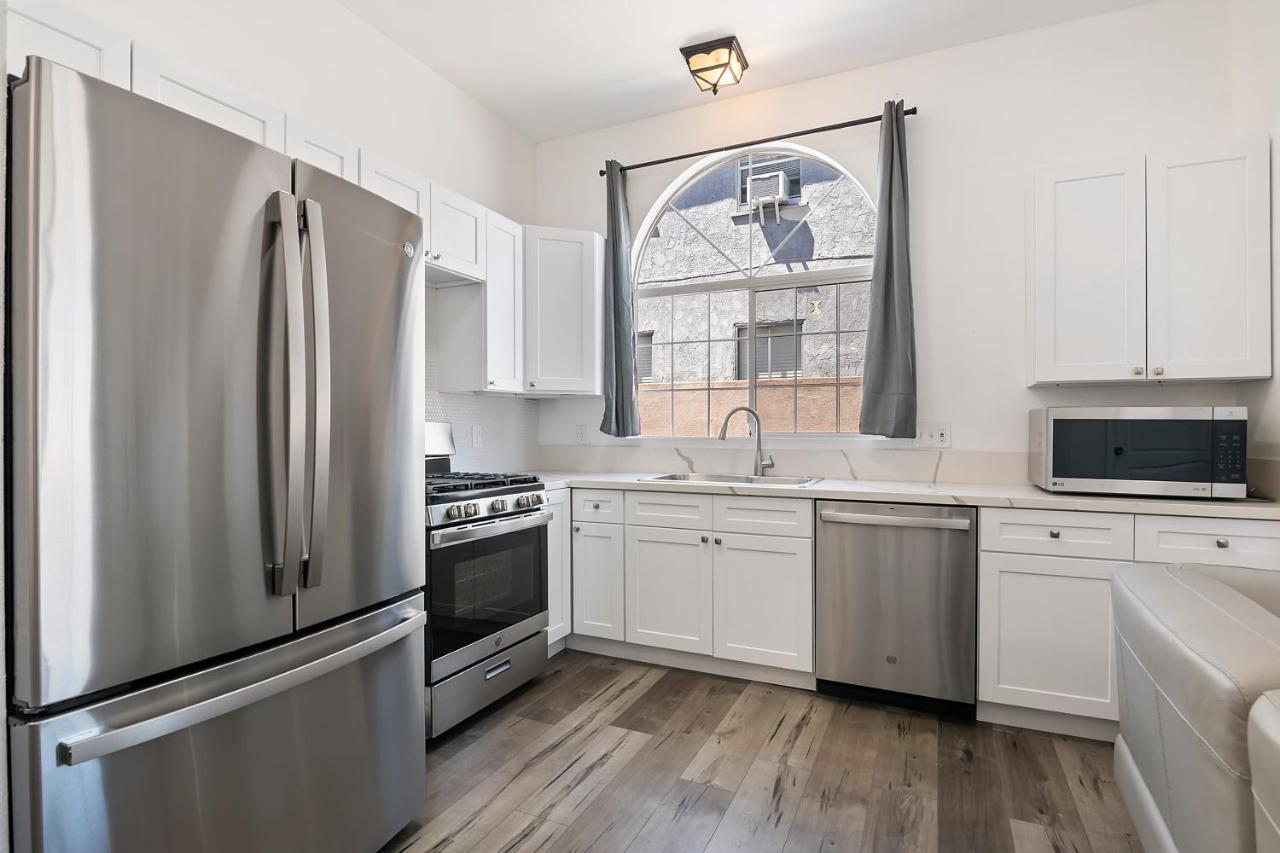 Spacious Private Gated Modern Loft Close To Universal Studio And Hollywood Лос-Анджелес Экстерьер фото