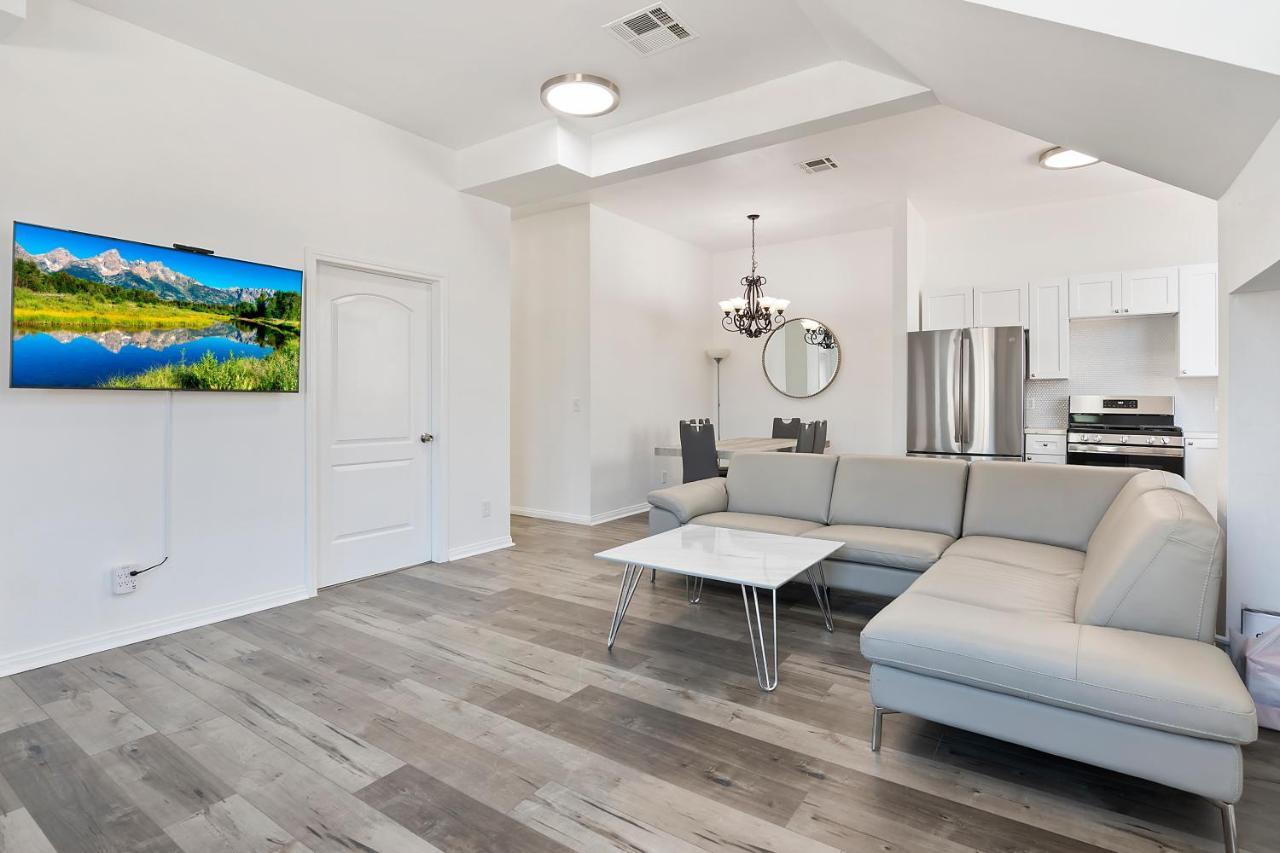 Spacious Private Gated Modern Loft Close To Universal Studio And Hollywood Лос-Анджелес Экстерьер фото